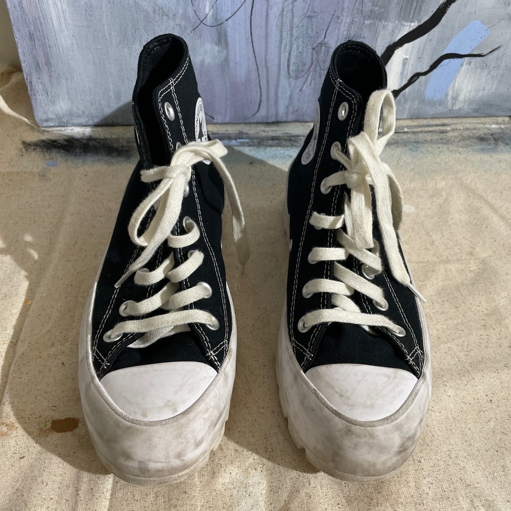 Converse women size 8